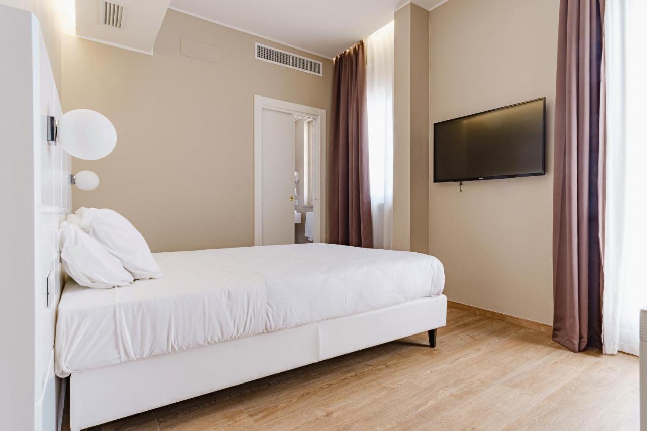 Classic Double Room with French Bed