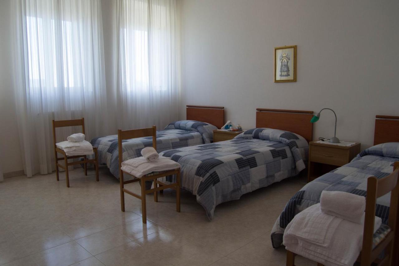 Chambre Triple Basique avec Salle de Bains Commune