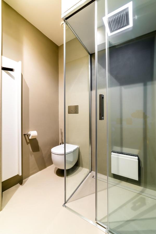 Queen Suite Spa Bath City View