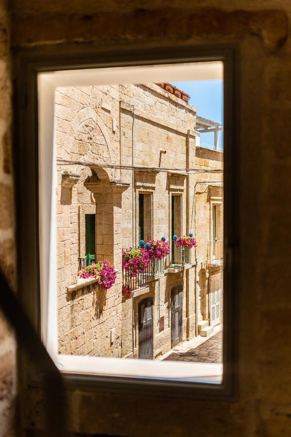 King Suite Spa Bath City View