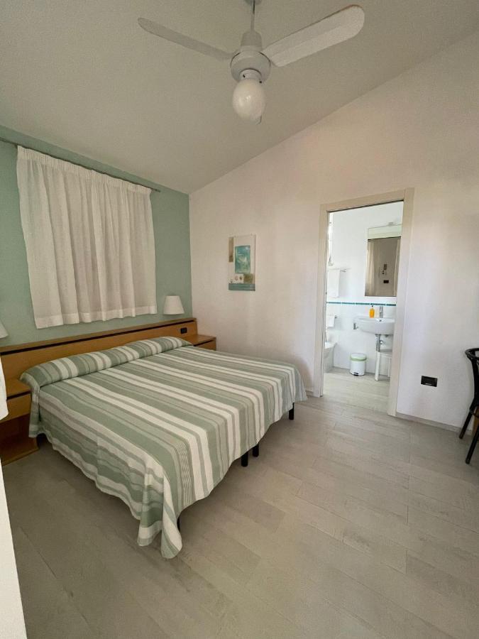 Bungalow Double or Twin Room,1136807734:JPEG