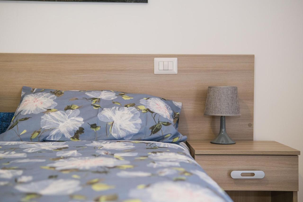 Large Double Room,1161175602:JPEG
