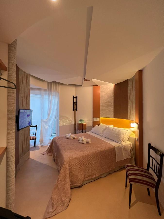 Double Room,1243768984:JPEG
