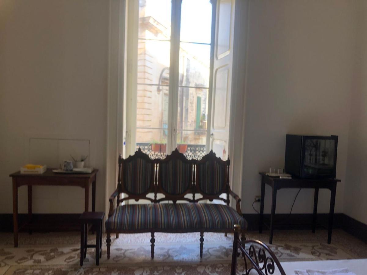 Chambre Double ou Lits Jumeaux Deluxe avec Balcon