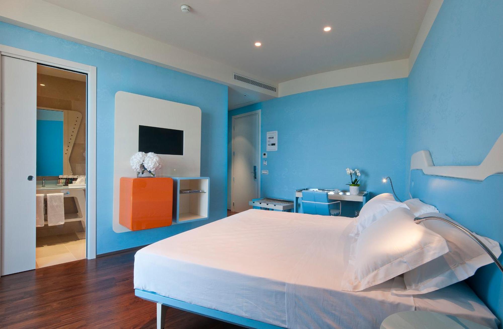 Classic Double Room,844577306:JPEG