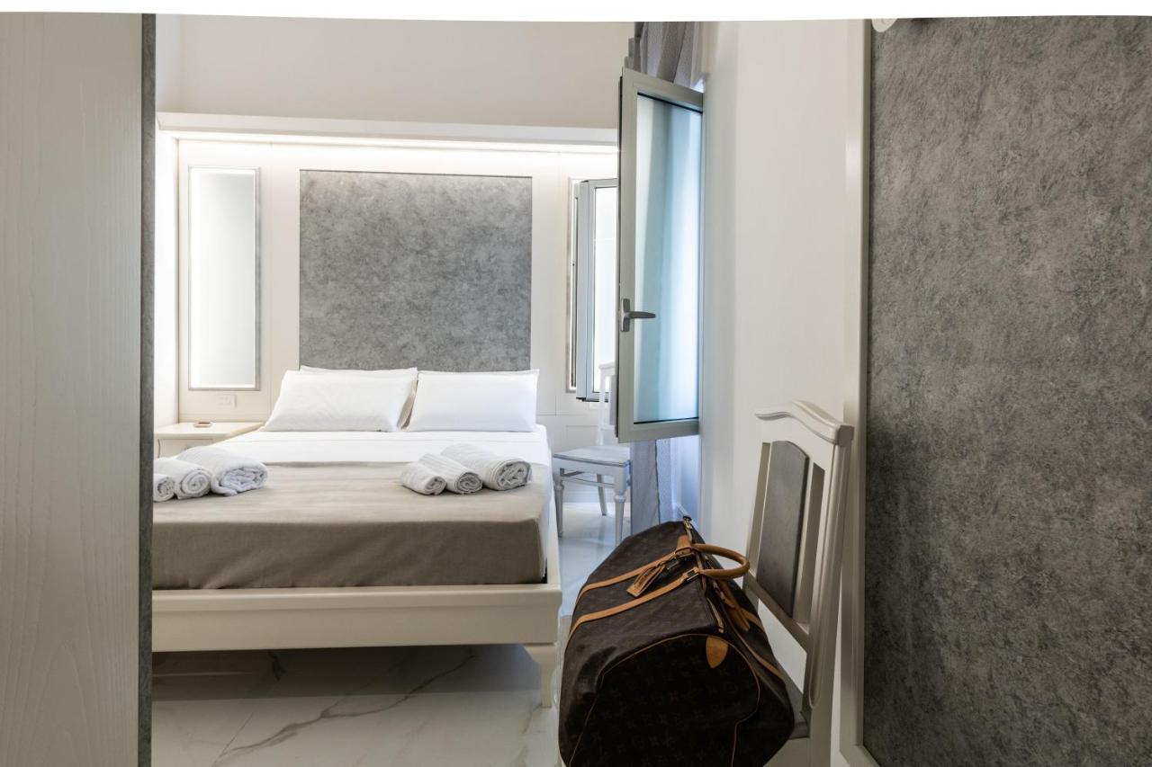 Deluxe Room,1422049743:JPEG