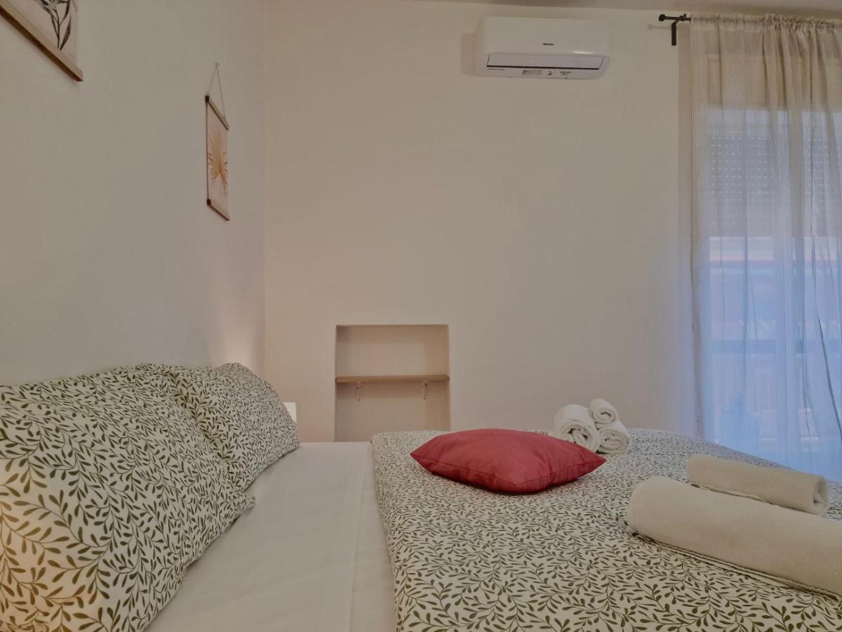 Camera Matrimoniale/Doppia con Letti Singoli con Balcone