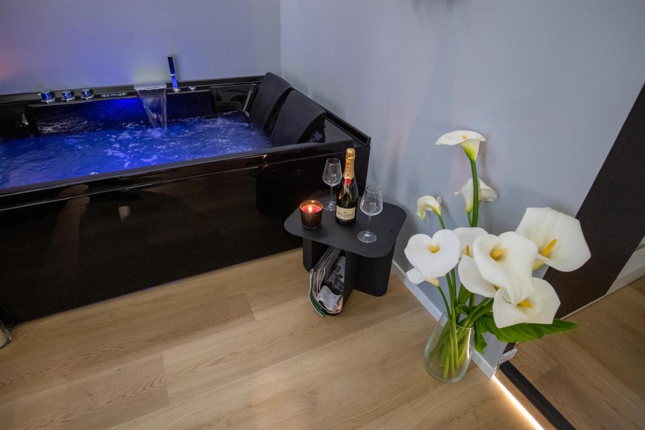 Deluxe Double or Twin Room with Spa Bath