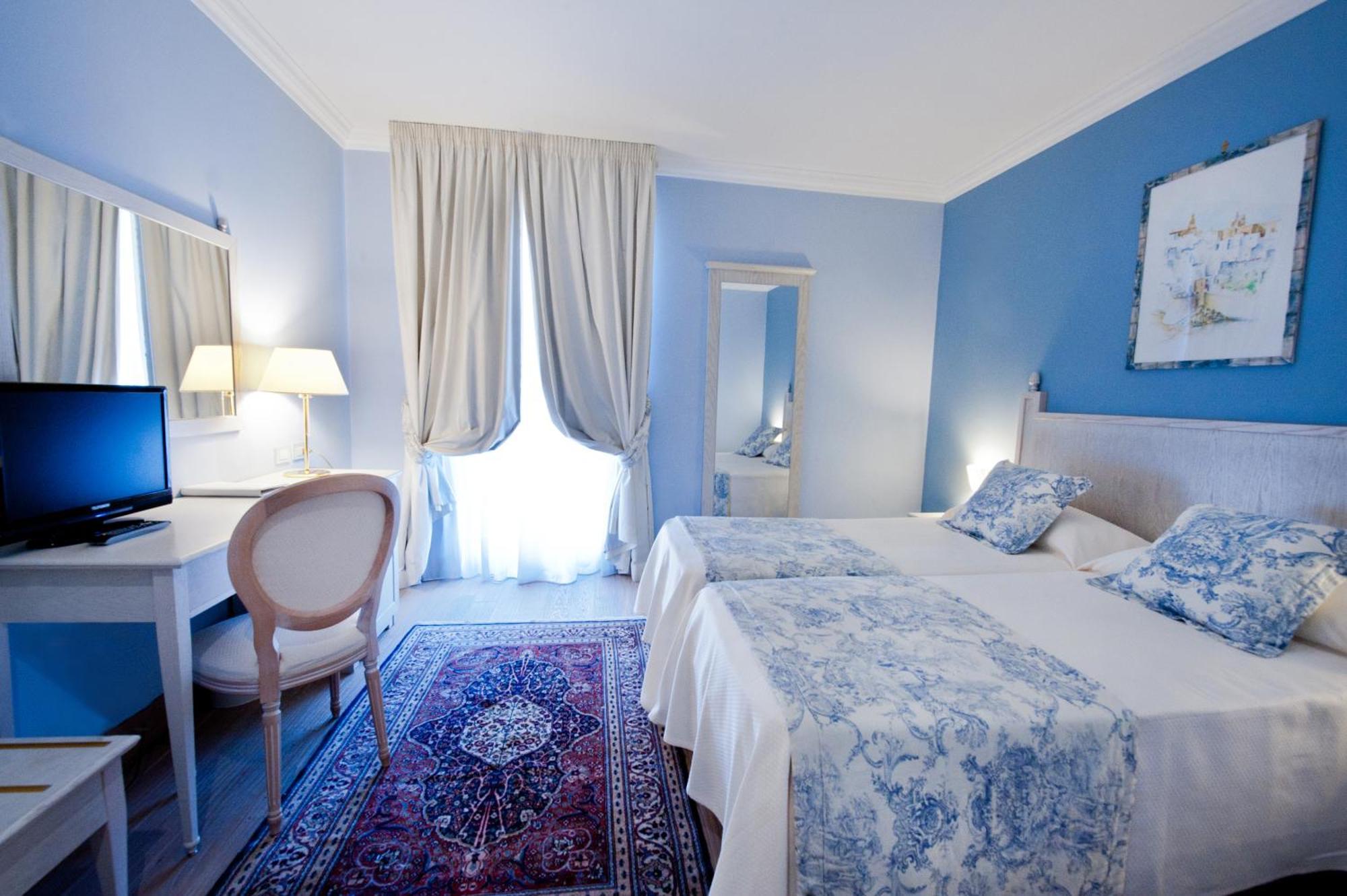 Standard Double Room,1216421212:JPEG