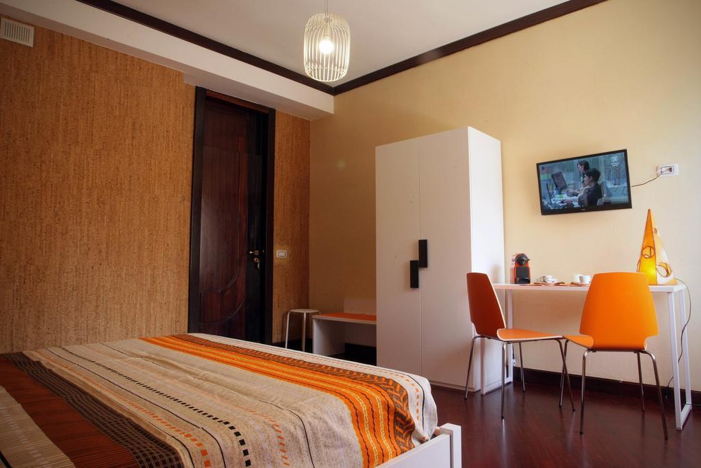 Dreibettzimmer mit eigenem externen Bad