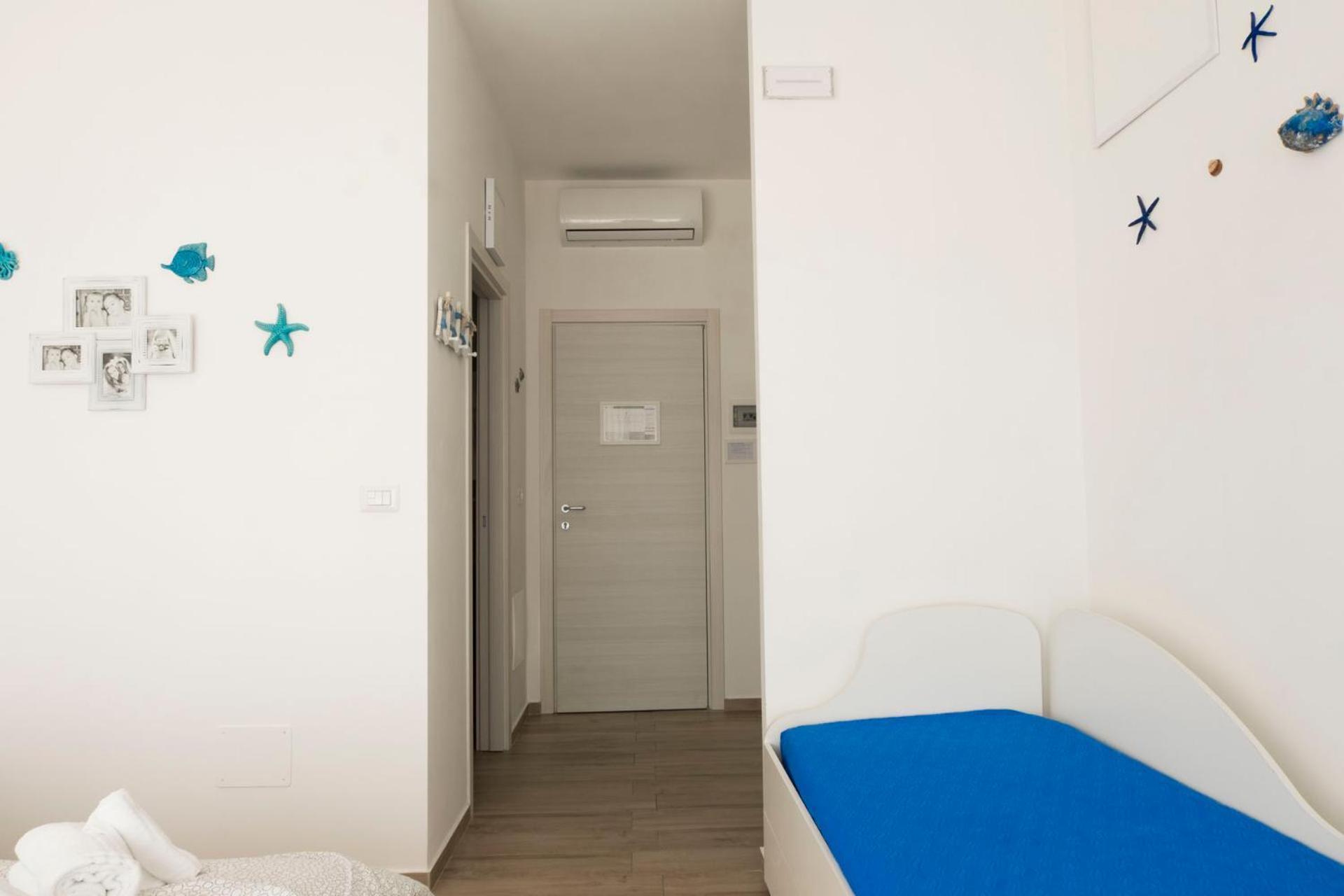 Camera Tripla Standard con Vista Mare