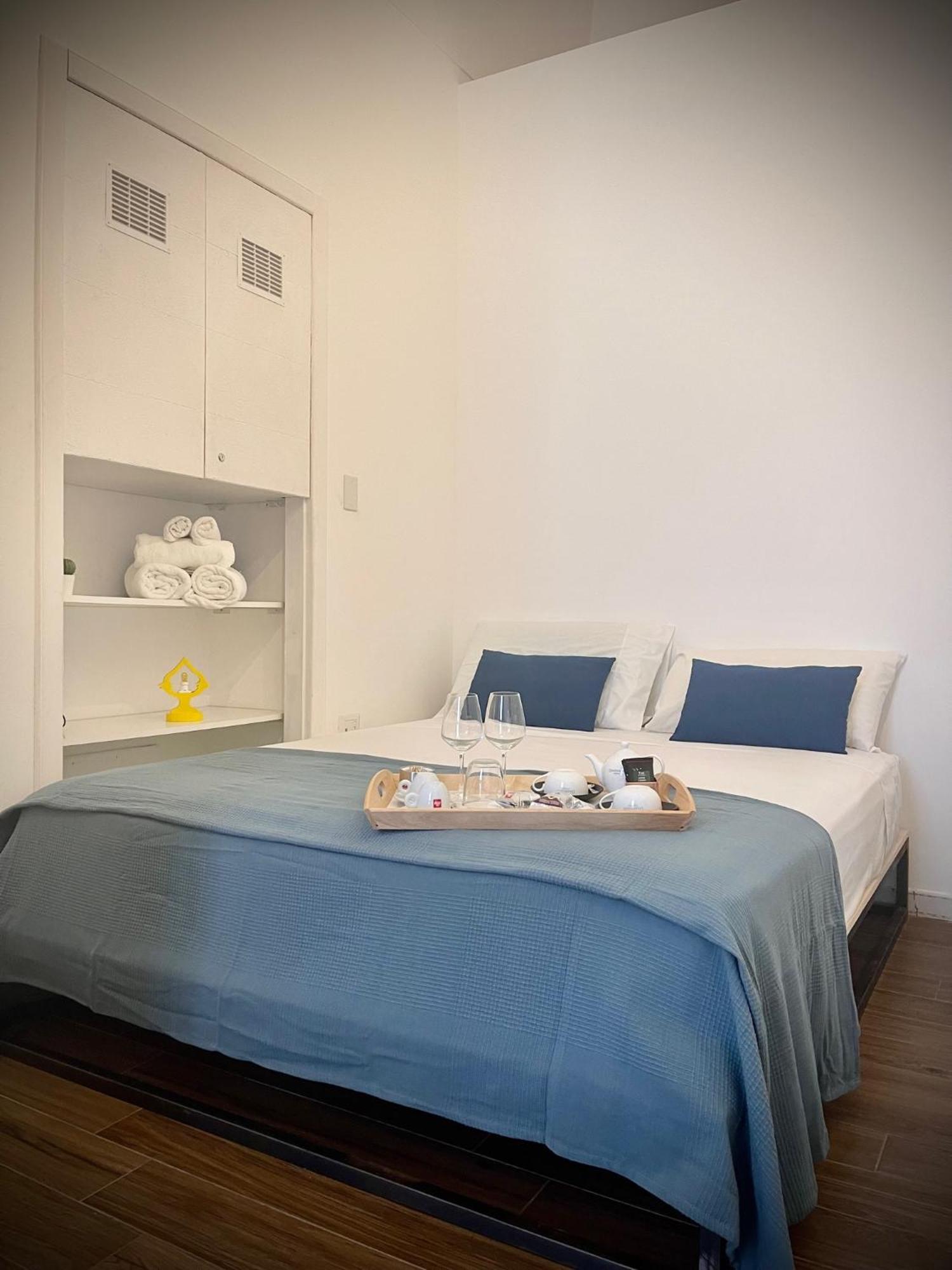 Deluxe Double Room Bath,1425583267:JPEG