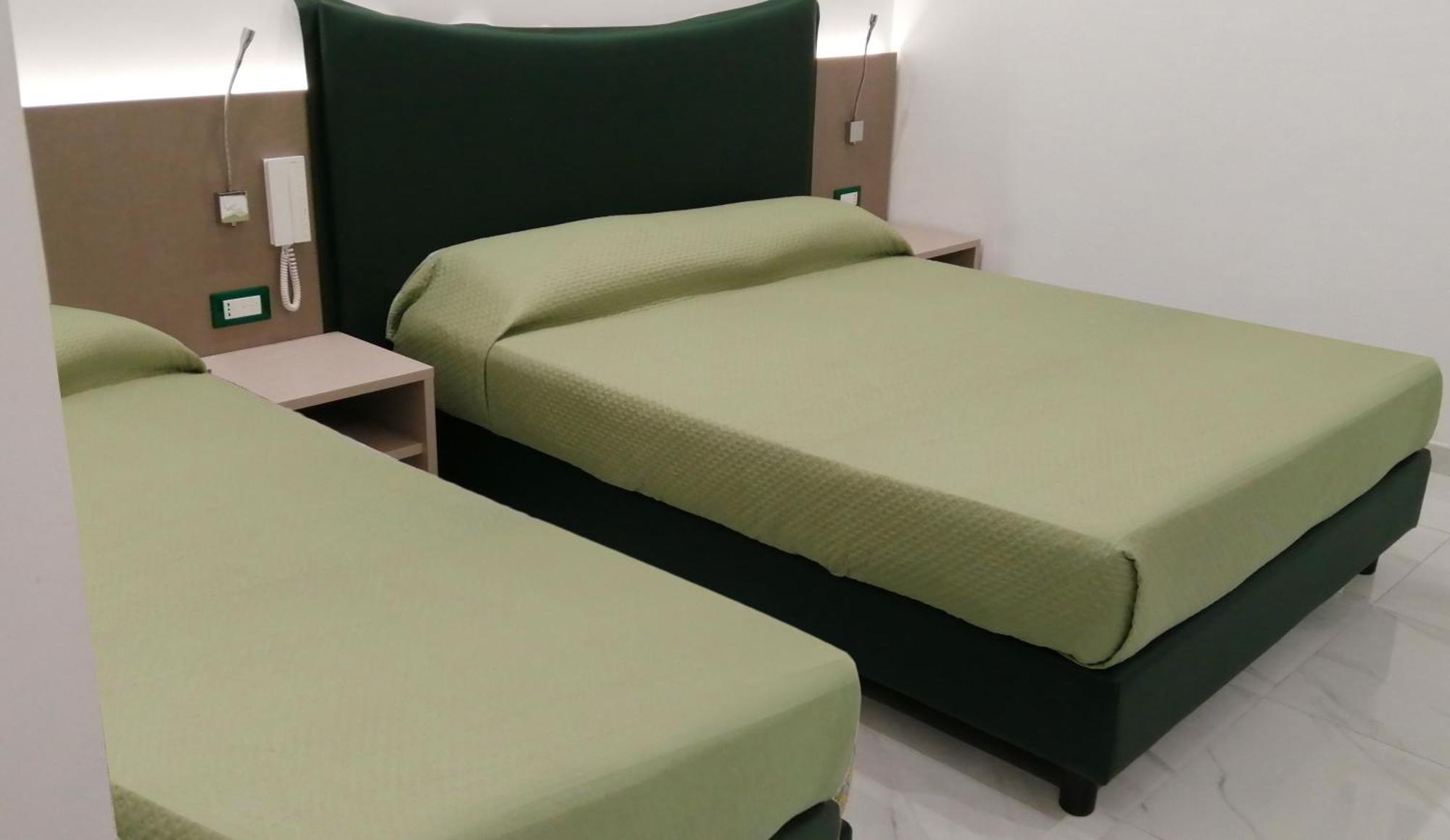 Comfort Triple Room
