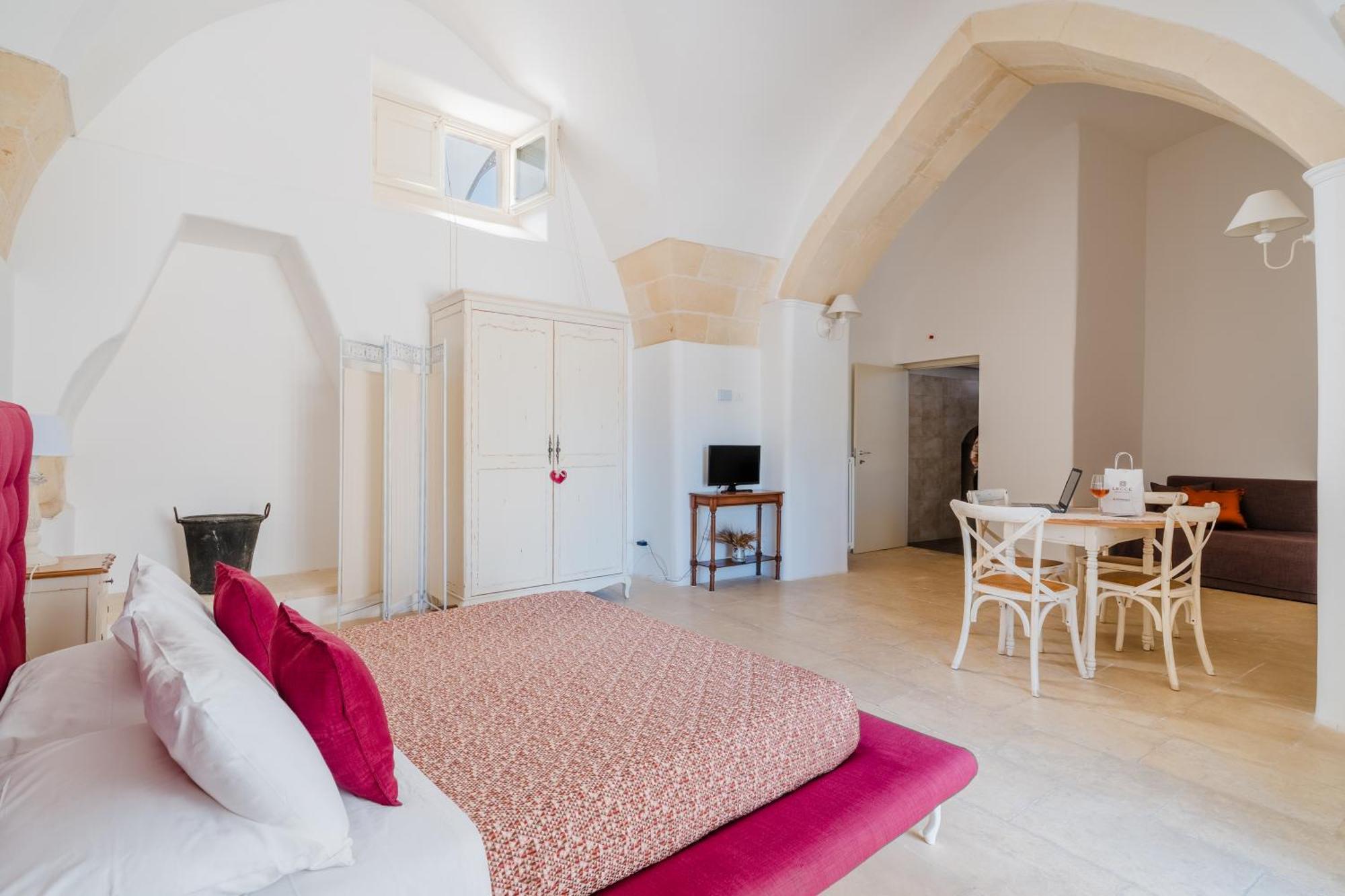 Quadruple Room with Private Bathroom