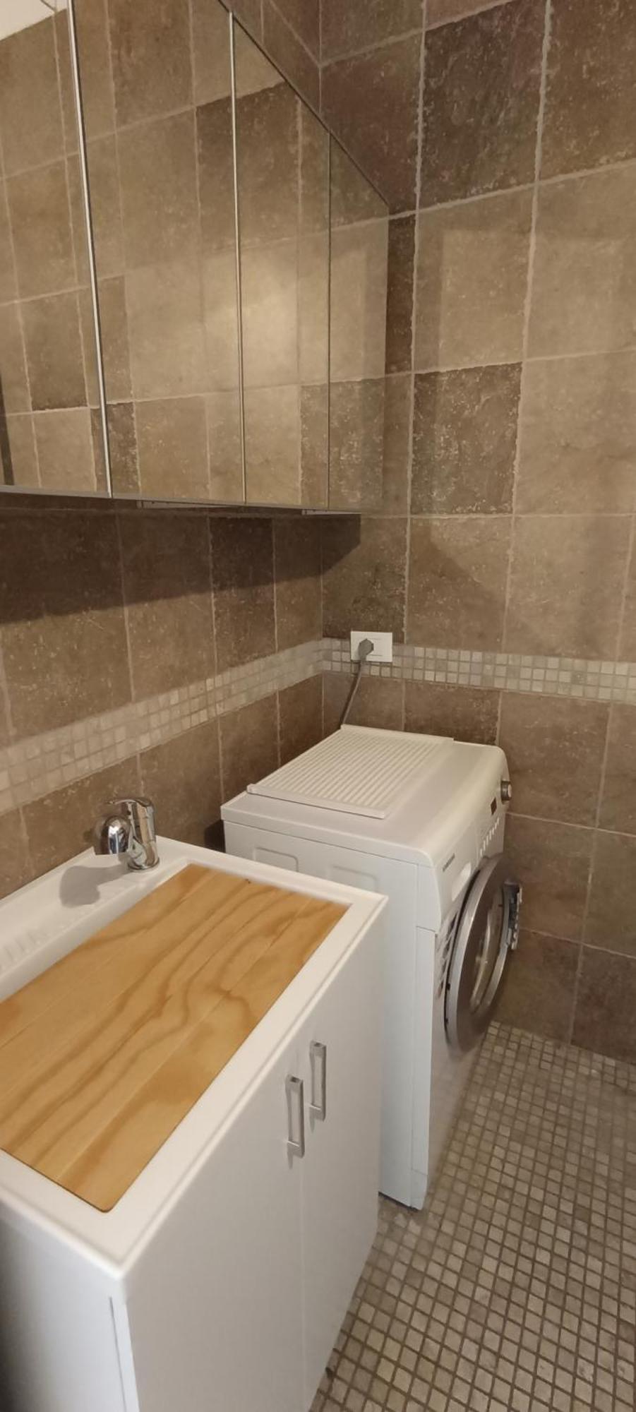 Appartamento Deluxe con 2 Camere da Letto e Balcone