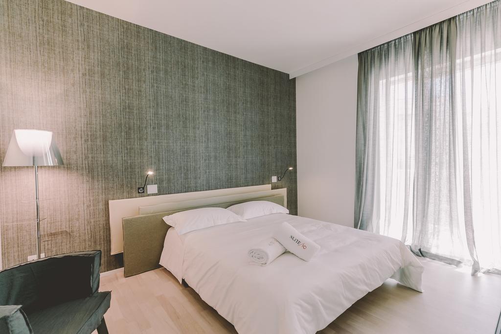 One-Bedroom Suite with Balcony,215953679:JPEG