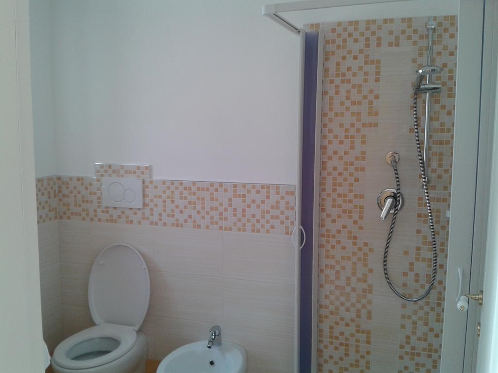 Family Room,1667444130:JPEG