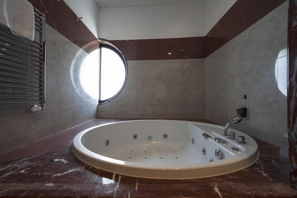 Deluxe Junior Suite