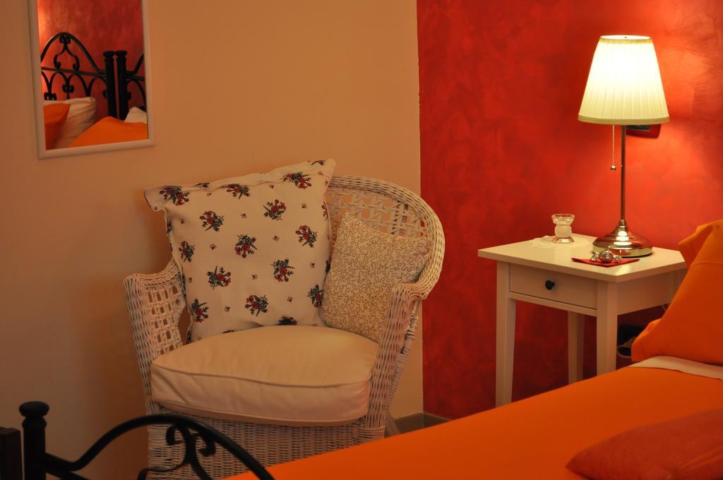 One-Bedroom Apartment,451457205:JPEG
