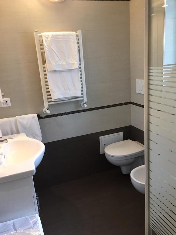 Double or Twin Room,342762847:JPEG