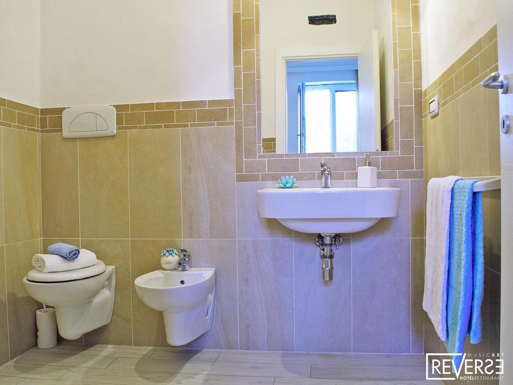 Camera Matrimoniale/Doppia con Letti Singoli con Bagno