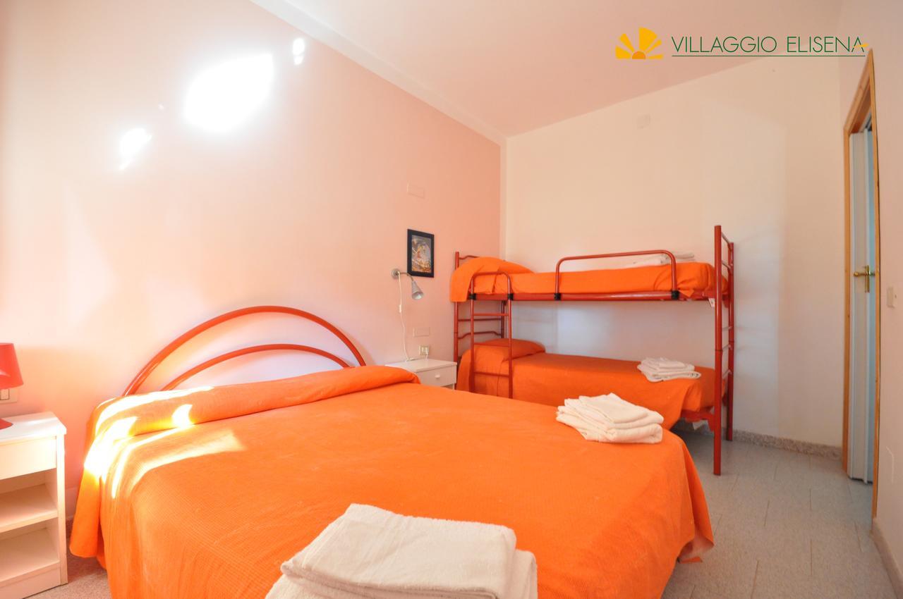 One-Bedroom Apartment (4 Adults) with Patio