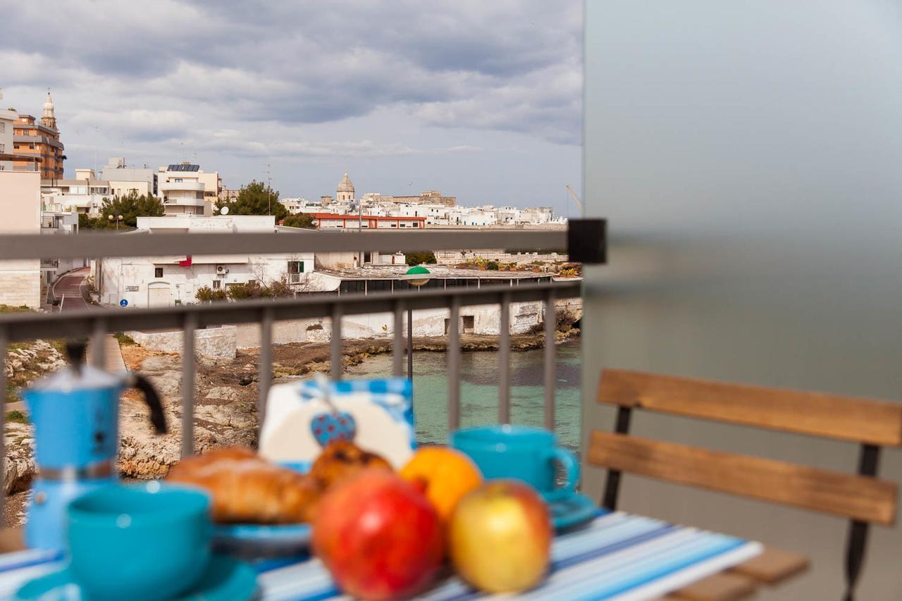 Camera Tripla Standard con Vista sul Mare Laterale