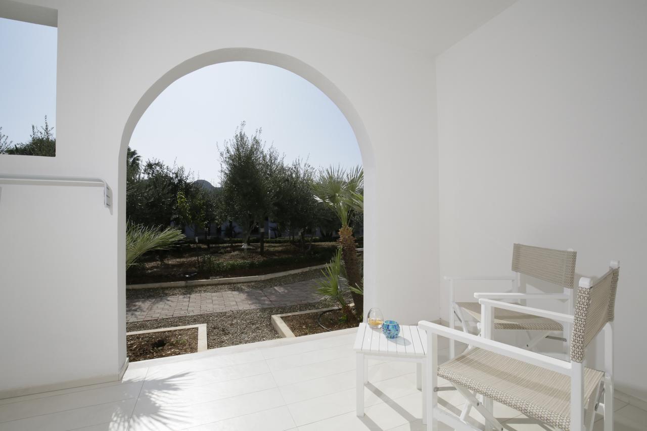 Deluxe Double Room Patio