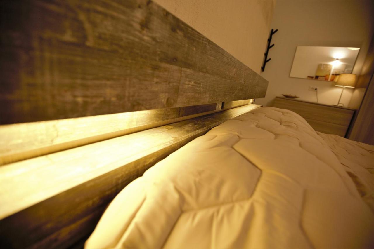 Double Room with Balcony,756887026:JPEG