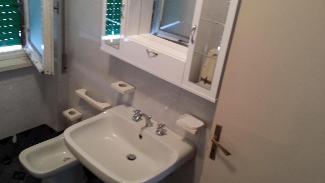 Camera Matrimoniale/Doppia con Letti Singoli con Bagno Privato