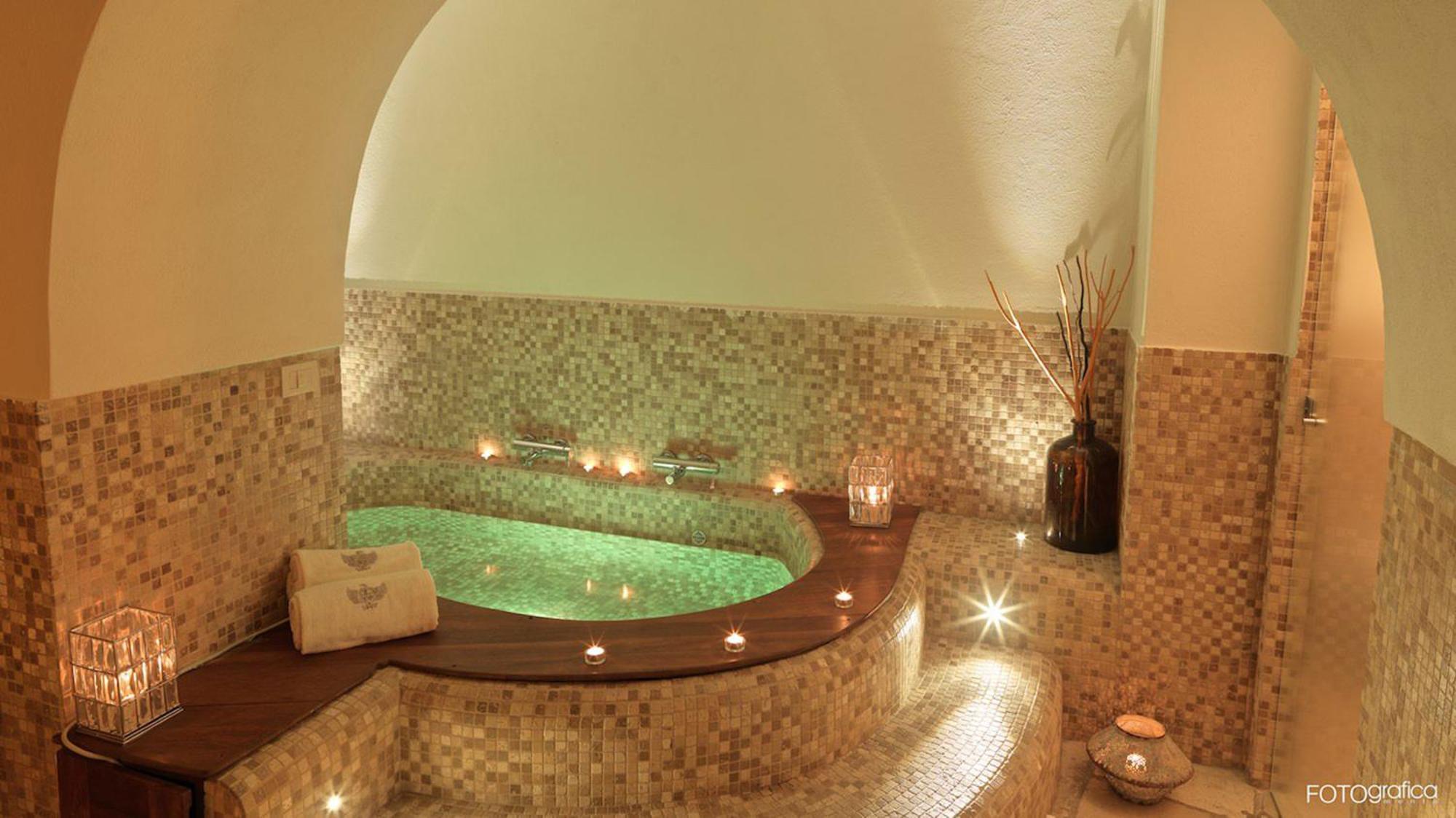 Chambre Double de Luxe - Bain à Remous Plus Spacieux