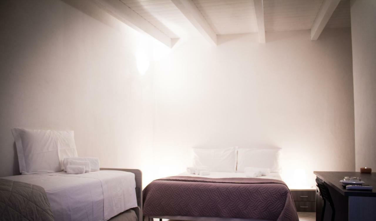 Camera Matrimoniale Deluxe con 1 Letto Supplementare