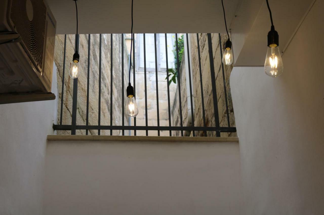 Deluxe Suite,854214161:JPEG