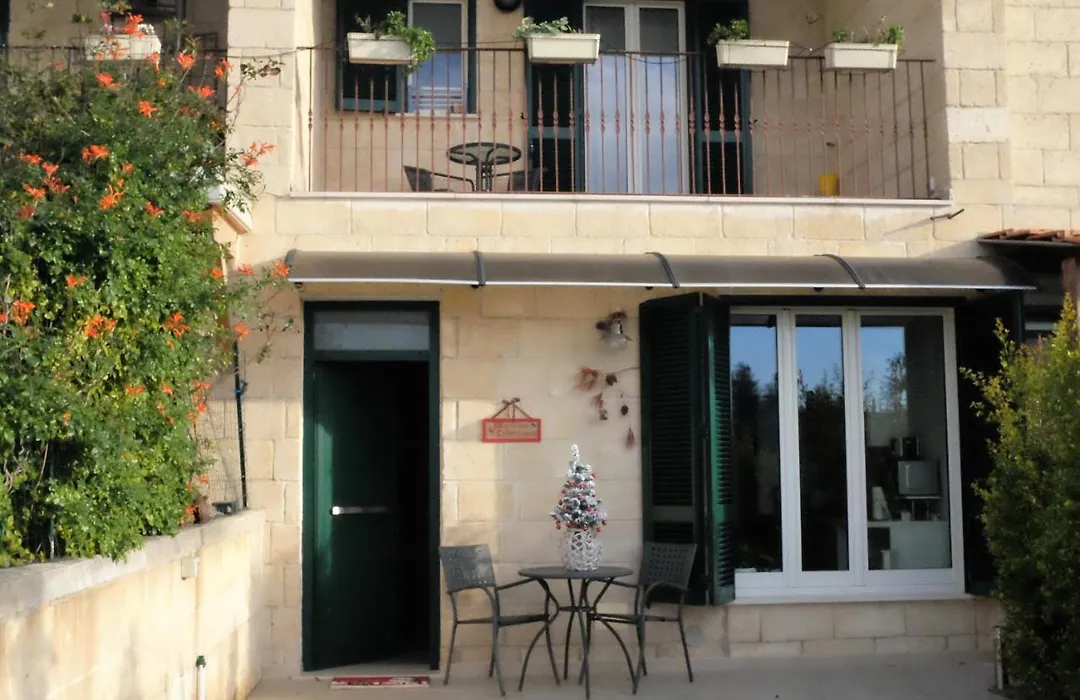 Casa Borgo Regina B&B - Bari Puglia Apartments-1