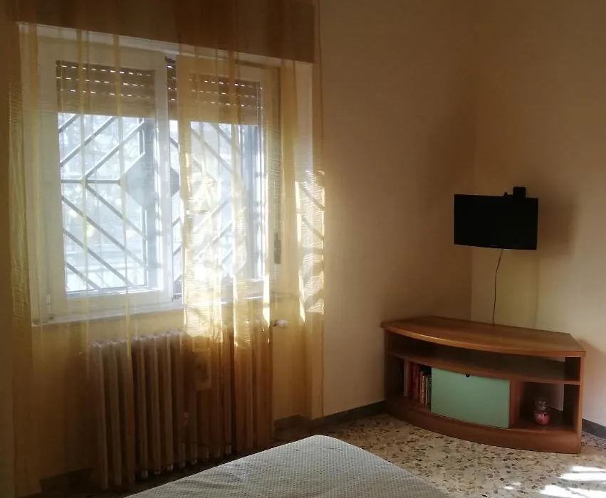 Lucia'S Apartaments-1