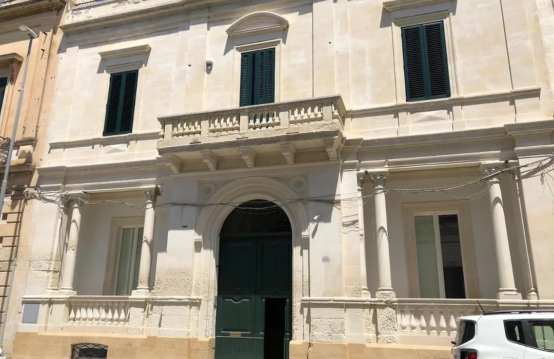 Carlo V - Con Piscina E Giardino Privati-1