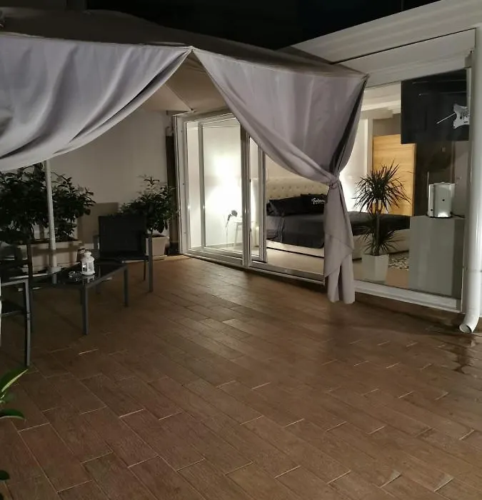 Italians B&B Luxury Suite-1