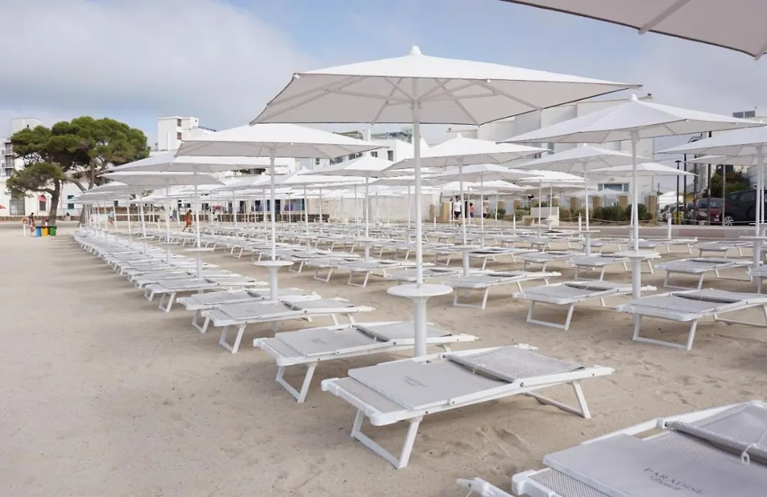 Hotel Riva Del Sole-1
