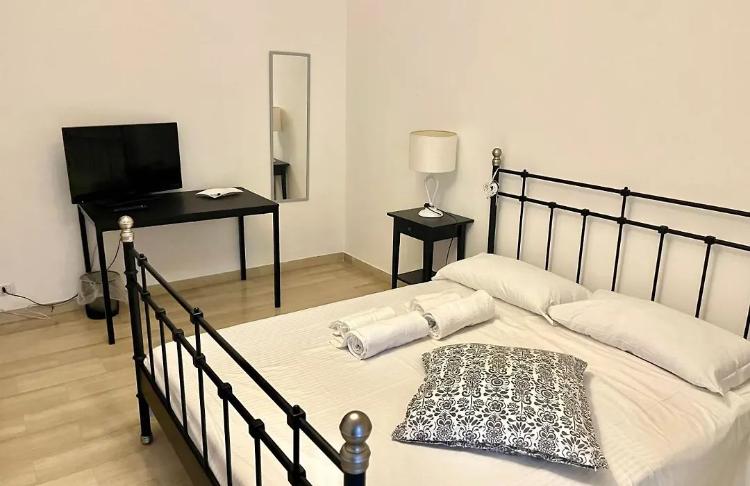 Castello Aragonese Rooms-1