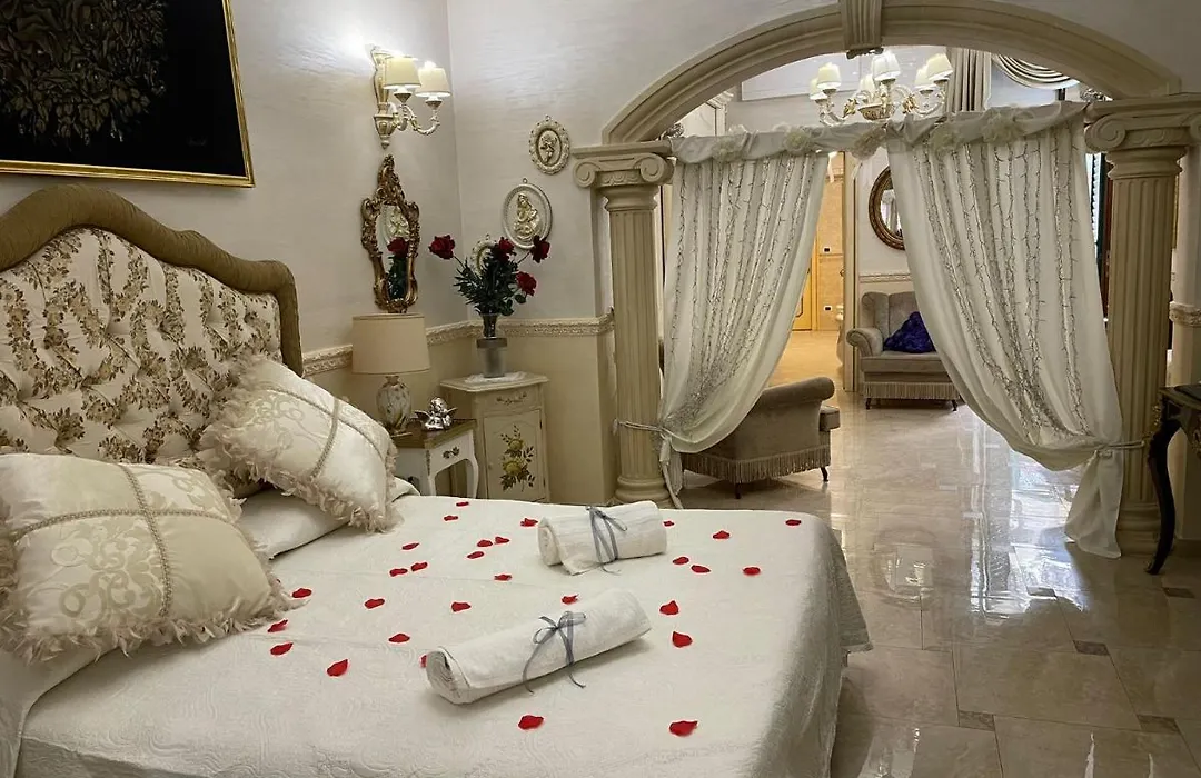 Regina Suite-1