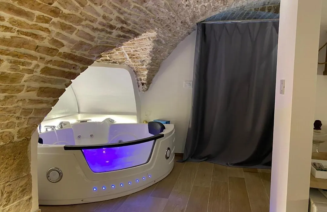 Suite Spa Of Dreams-1