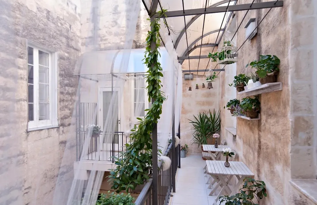 Casa Di Lo Suites-1
