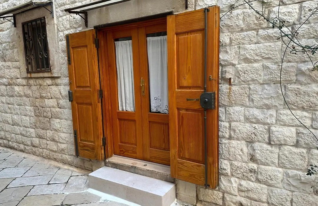 Giovinazzo Suite Pavone Griffi-1