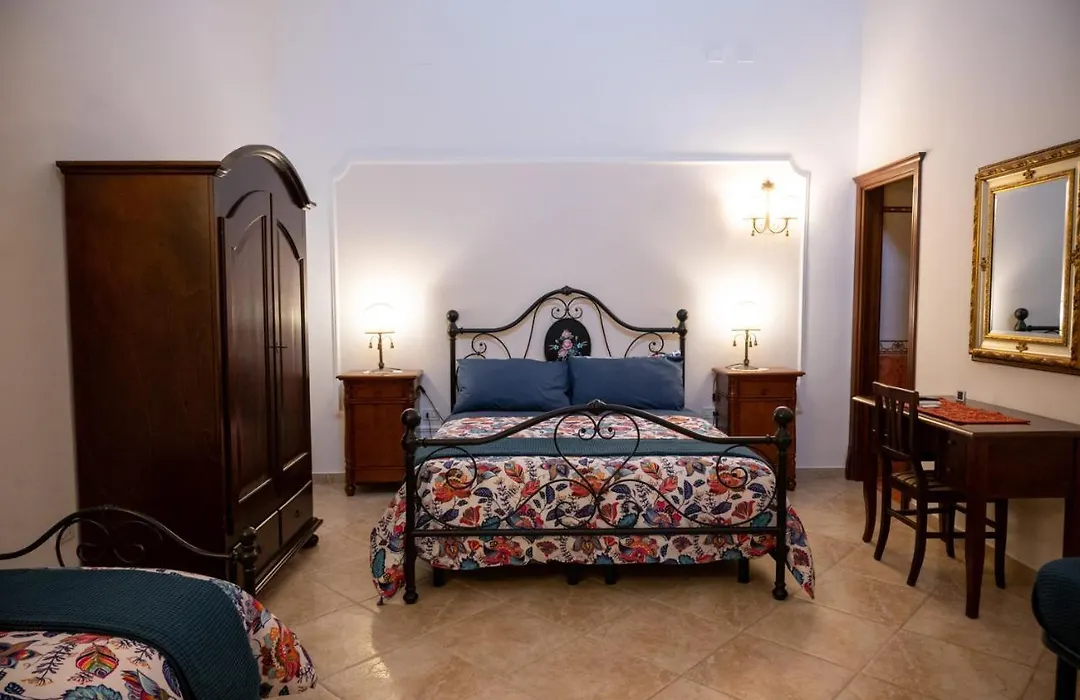 Corcioli B&B-1