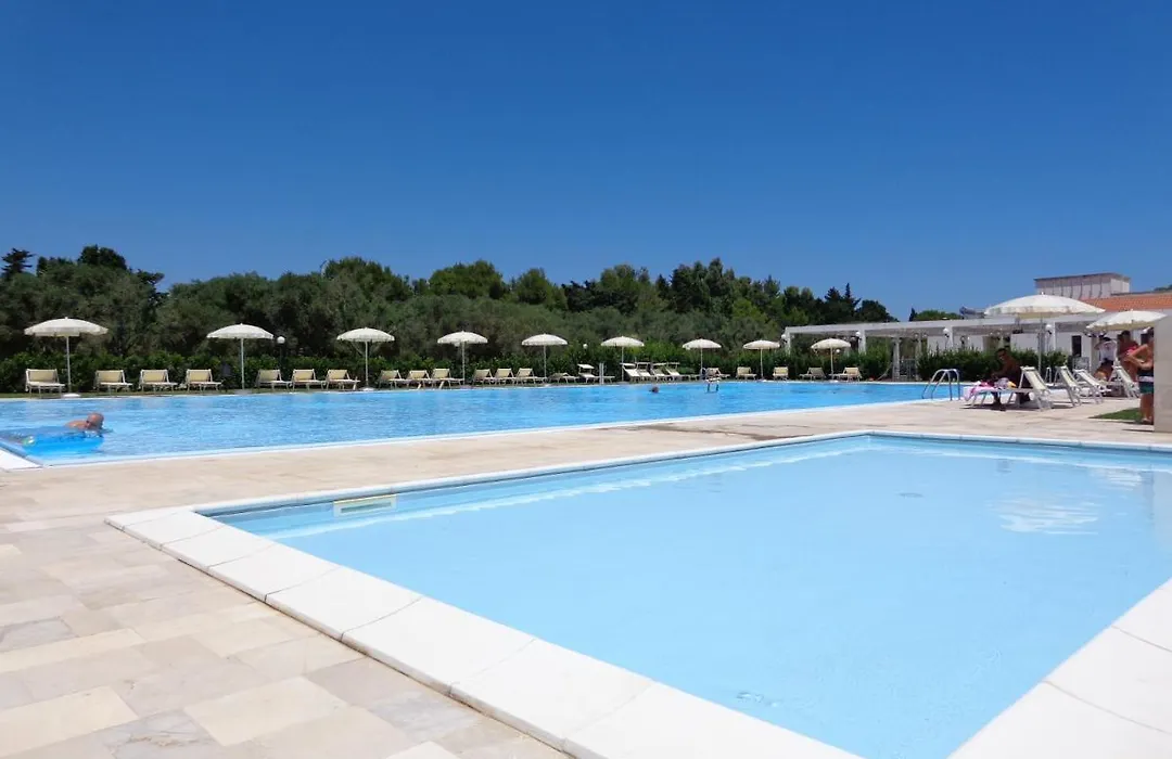 Alimini Blu Mare Beach Apartments-1