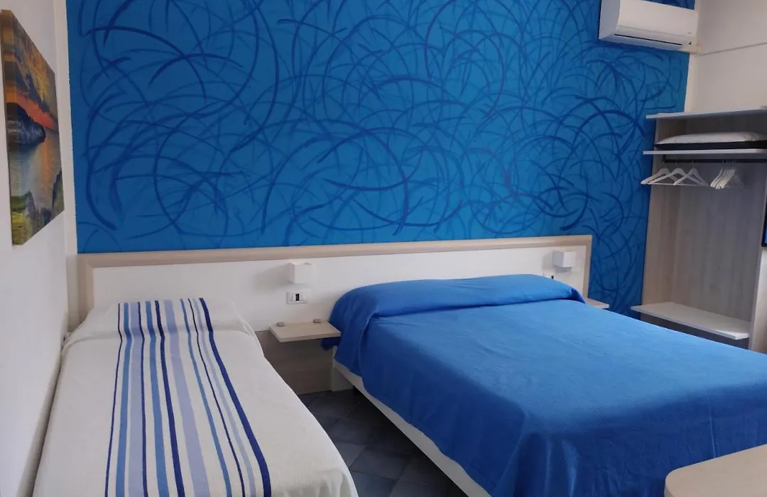 Bed&breakfast Delfino Blu-1