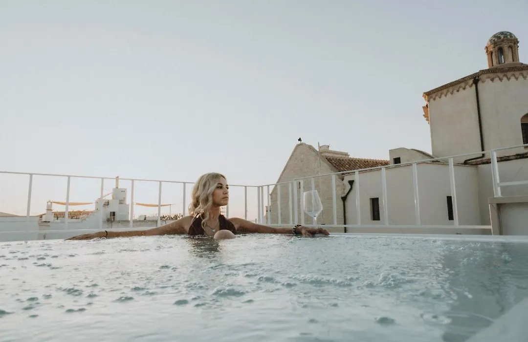 Al 22 Suite & Spa Luxury Experience-1