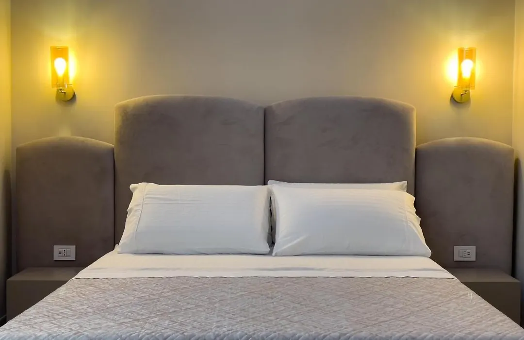 Ritucci Suite-1