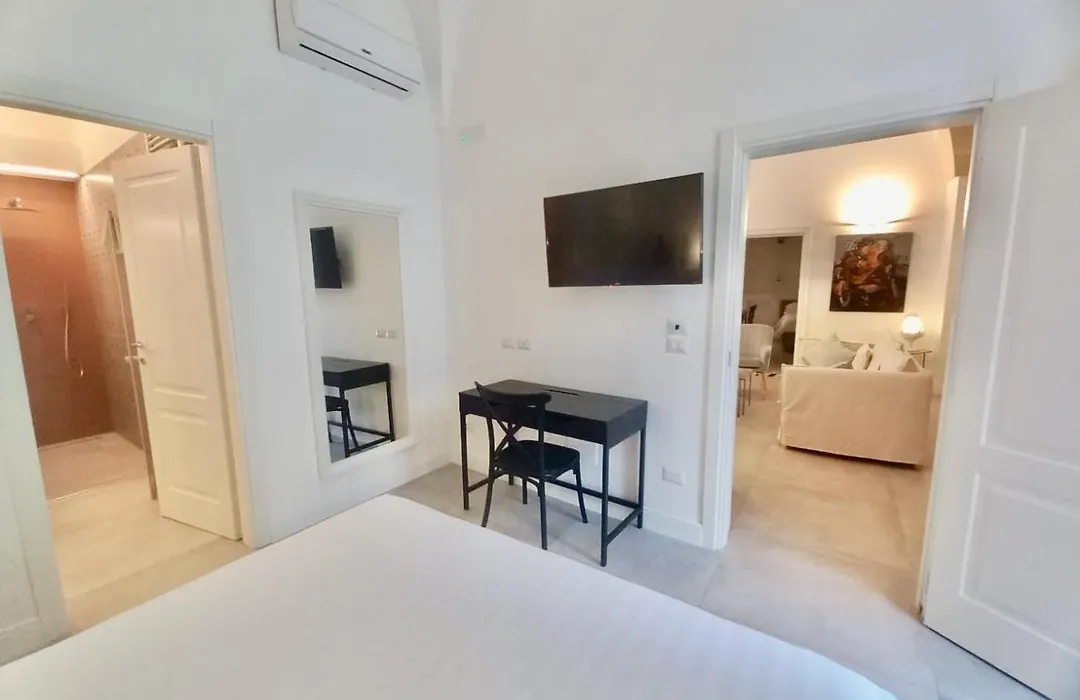 Li Frati Suite-1
