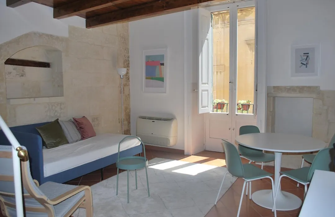 Palazzo Della Contessa - Suites & Breakfast-1